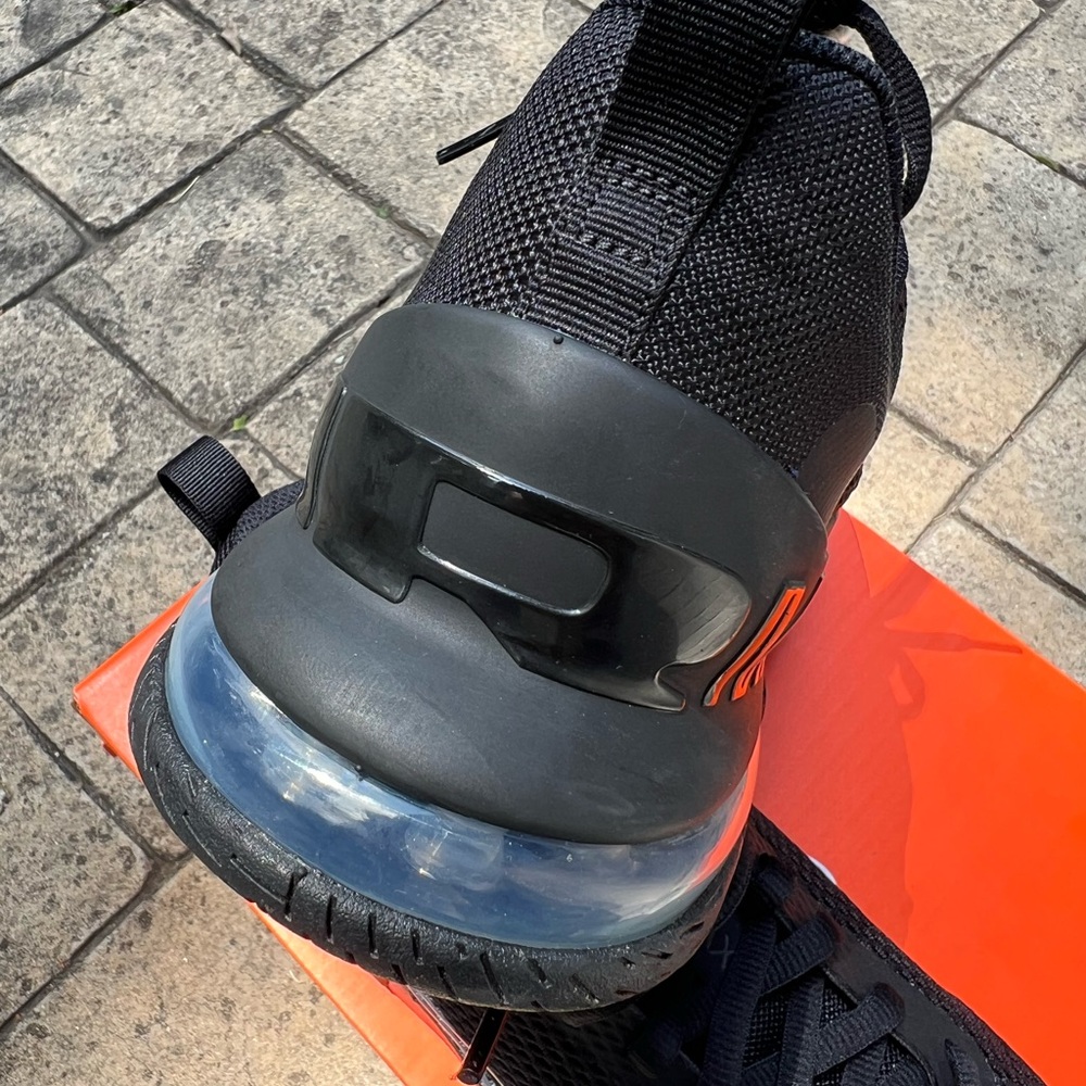 Nike Air Max Men's Black Sneakers - Picture 10 of 15